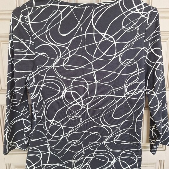 Unbranded Petite Pullover SzSP Black/White Abstract 3/4 Sleeves SpandexBlend EUC - Picture 8 of 12